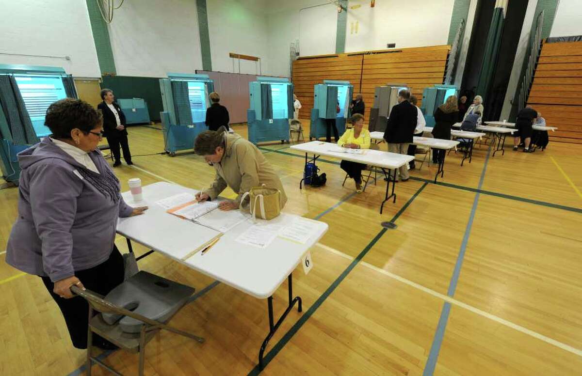 Voting was heavy Tuesday morning when the polls opened at Gowana Middle School for the Shenendehowa school budget vote in Clifton Park. (Skip Dickstein / Times Union)