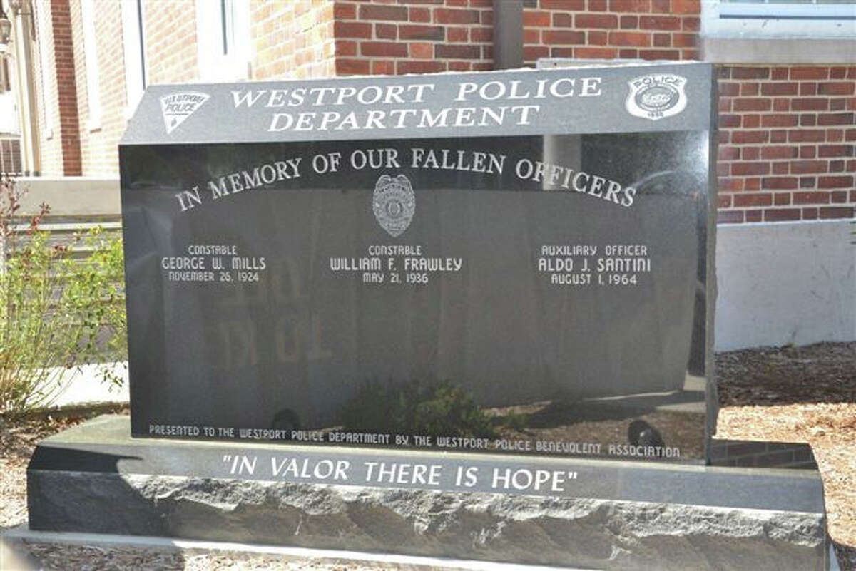 New Memorial Pays Tribute To Fallen Westport Police Officers