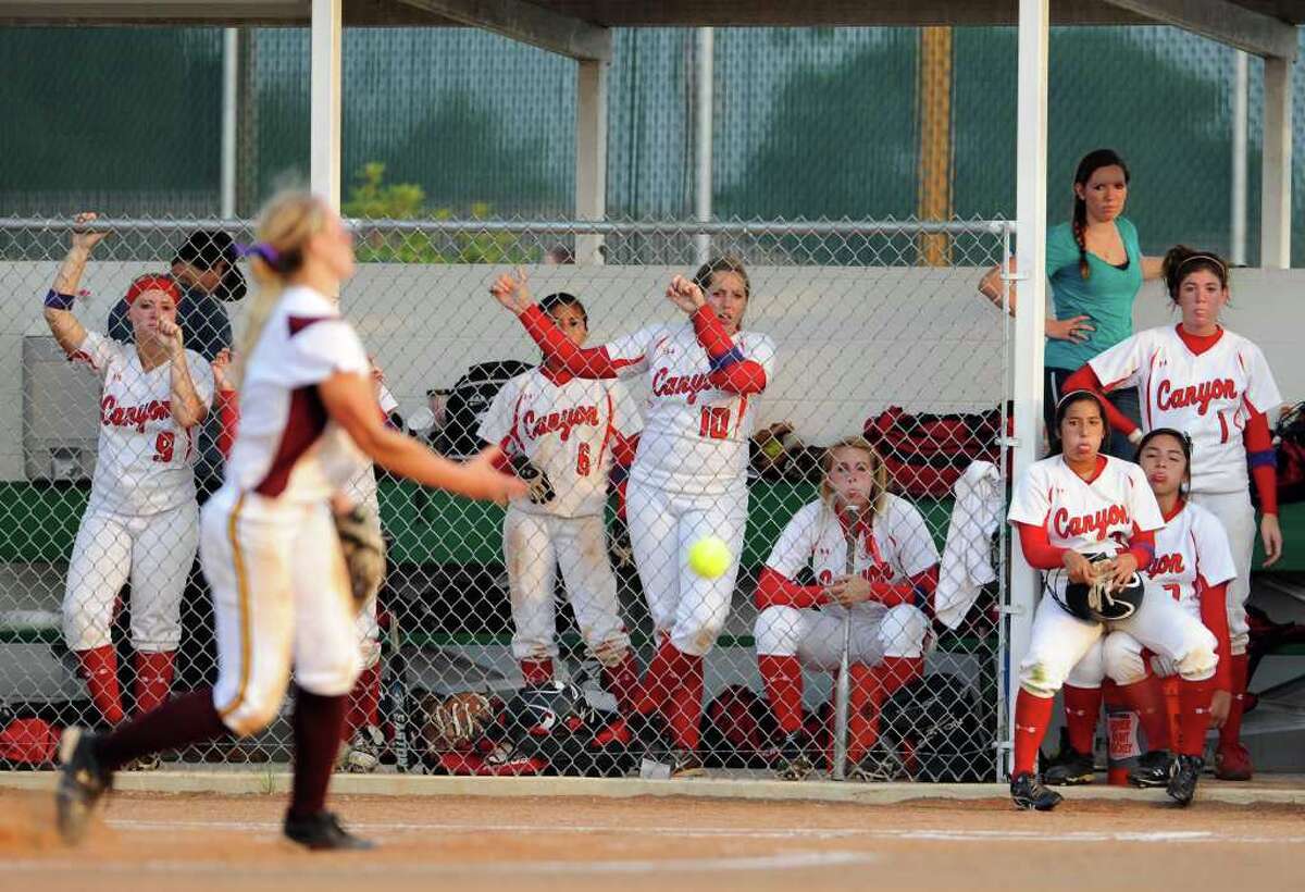 High school softball Cougarettes' powerful start lands regionalfinal