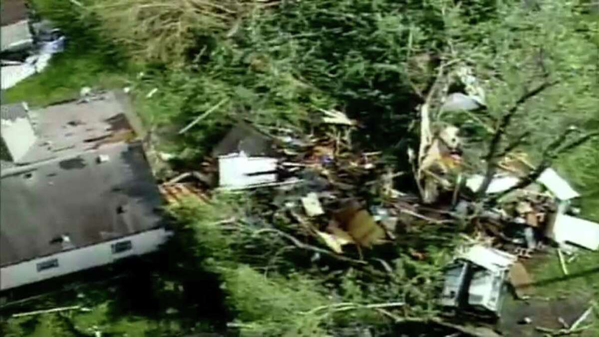 Tornado hits N. Minneapolis; 1 killed