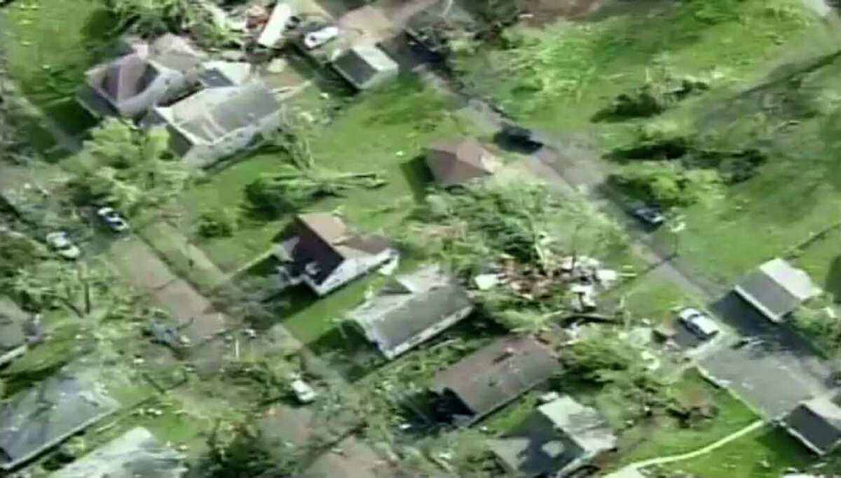 Tornado hits N. Minneapolis; 1 killed