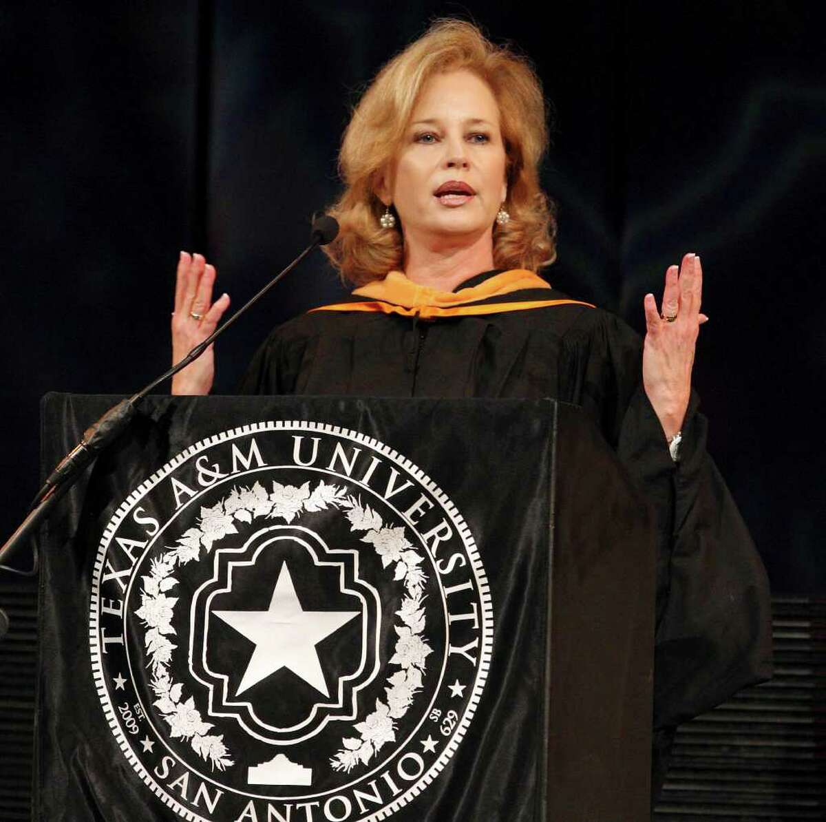 First Lady of Texas Anita Perry delivers the commencement address during the Texas A&M University-San Antonio spring commencement ceremony held Sunday May 22, 2011 at Community Bible Church. (PHOTO BY EDWARD A. ORNELAS/eaornelas@express-news.net)