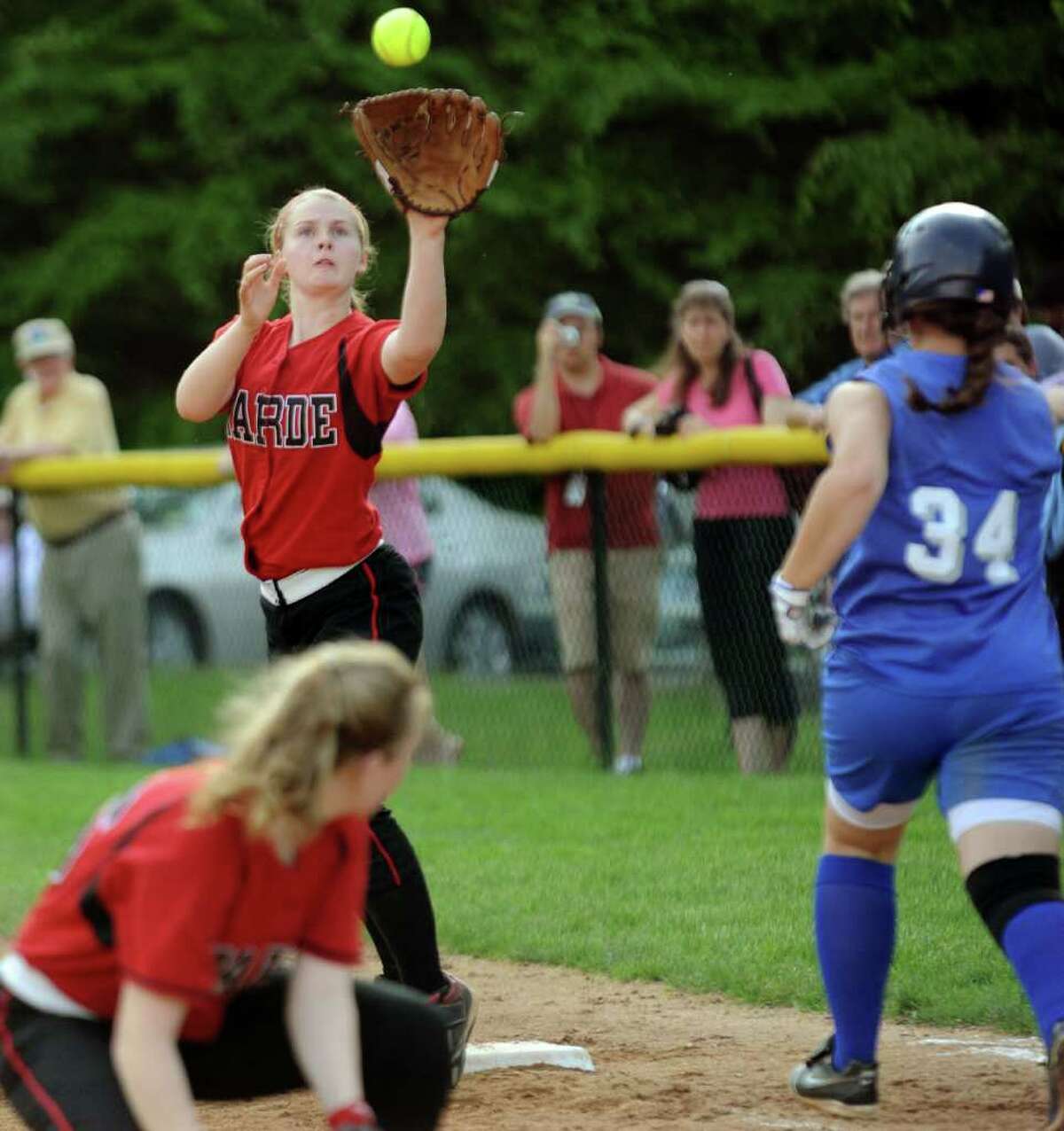 Highlights from girls FCIAC softball quarterfinals between Fairfield Warde and Darien in Darien on Tuesday May 24, 2011.