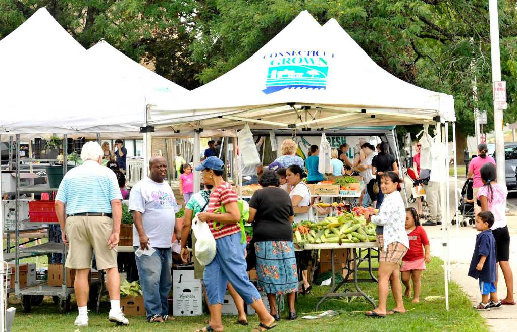 Farmers market set to open next week at Danbury Fair mall