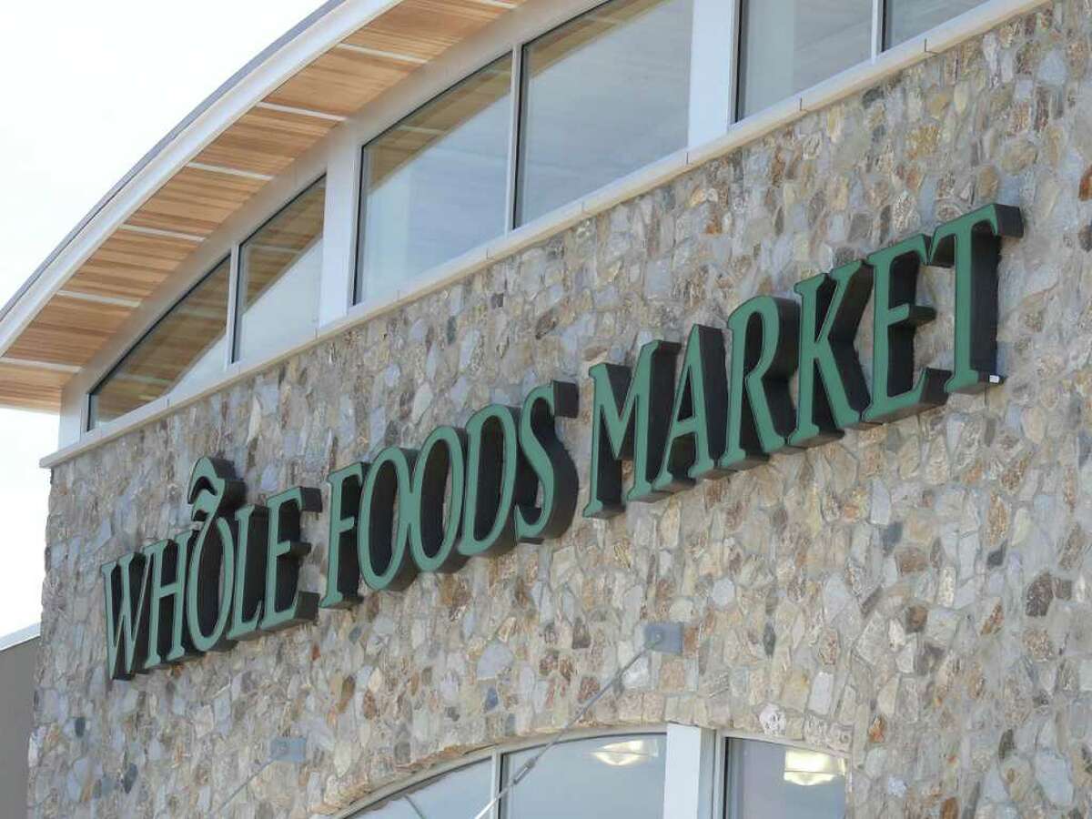 The Whole Foods organic grocery store is set to open Friday at Kings Crossing, a shopping center at the corner of Kings Highway and Grasmere Avenue.