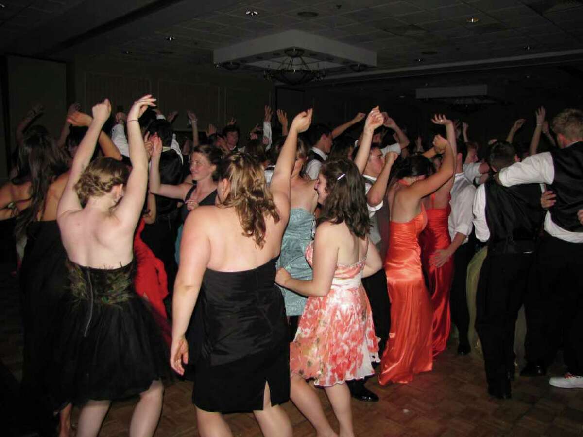 Seen Shepaug Valley Prom