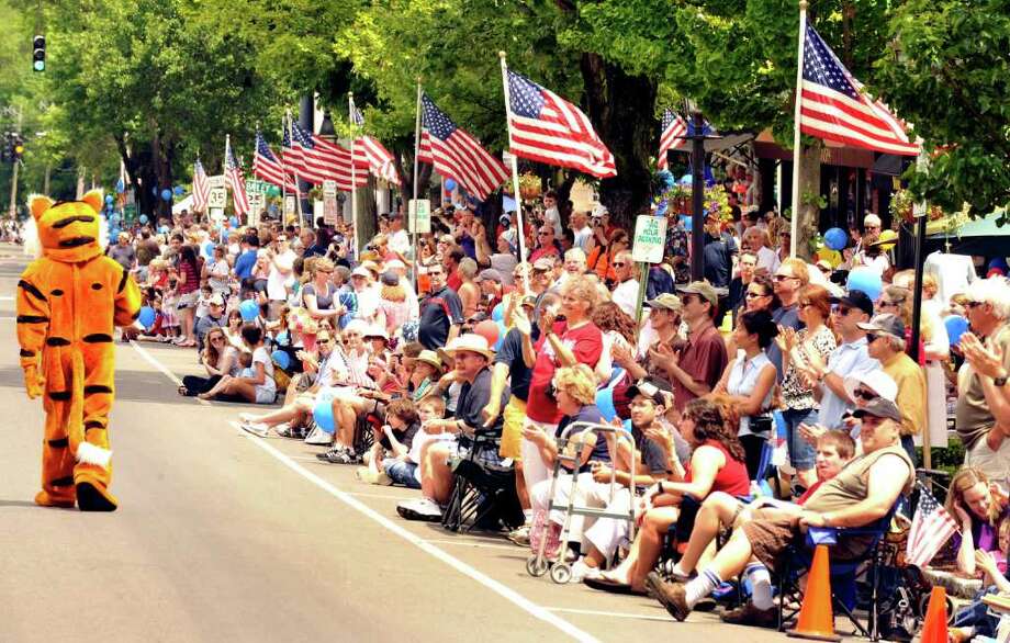 2011 Ridgefield Memorial Day parade - NewsTimes