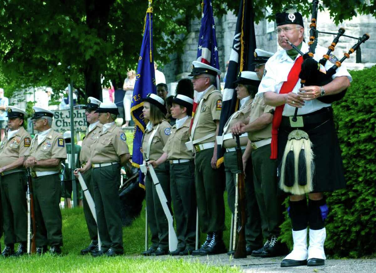 New Milford pays tribute on Memorial Day