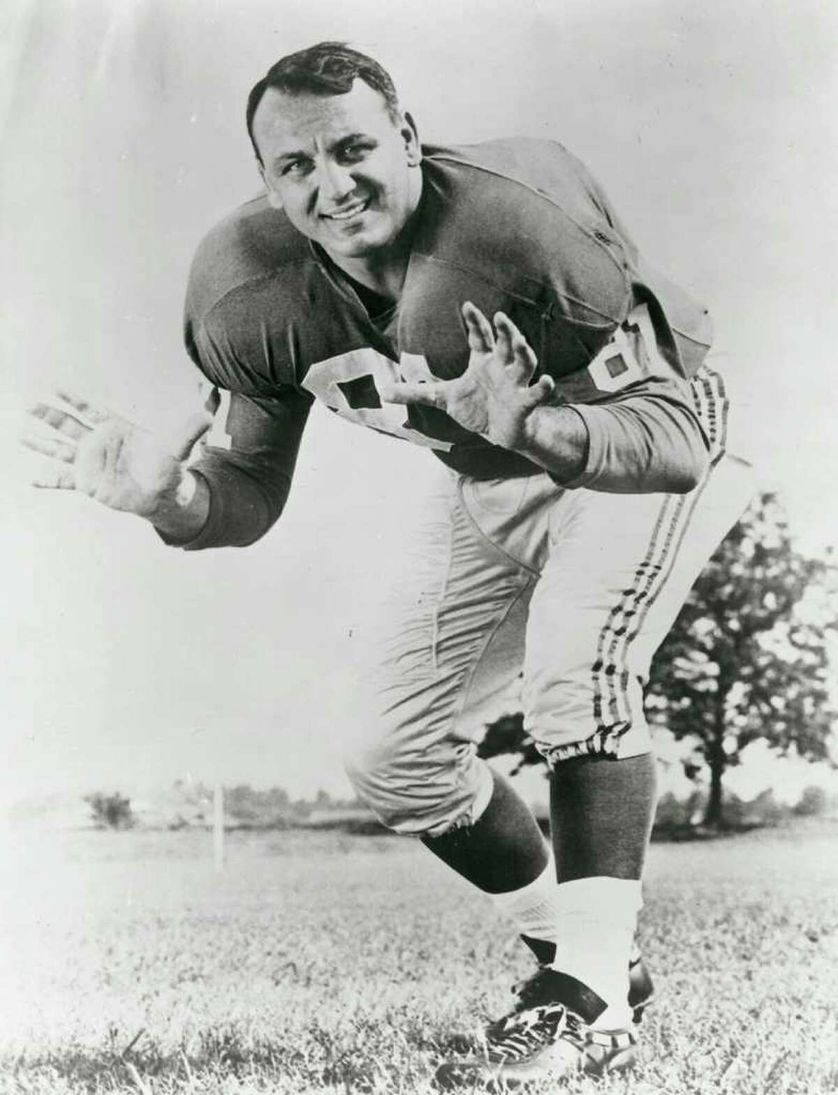 Former New York Giant star defensive end Andy Robustelli, who lived in Stamford, died Tuesday at 85.