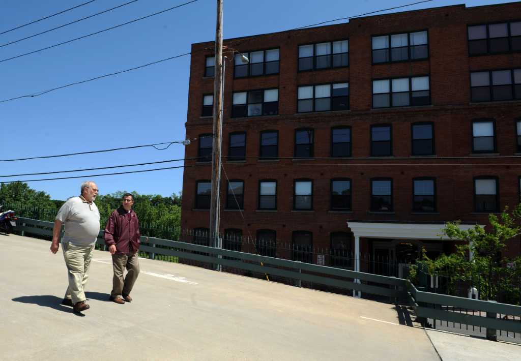 Approval of Shelton apartment complex sparks parking concerns