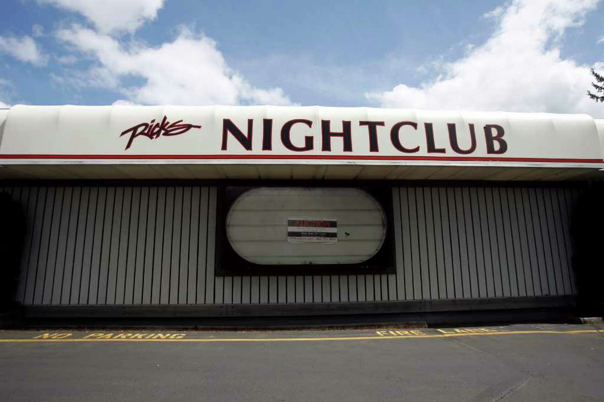 New North Seattle strip club may open on familiar site