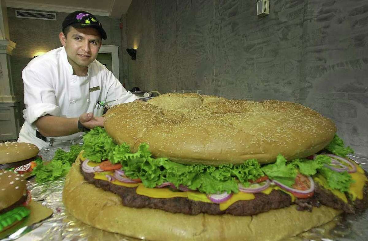 Texas restaurant claims biggest steak in state with 85ounce mammoth