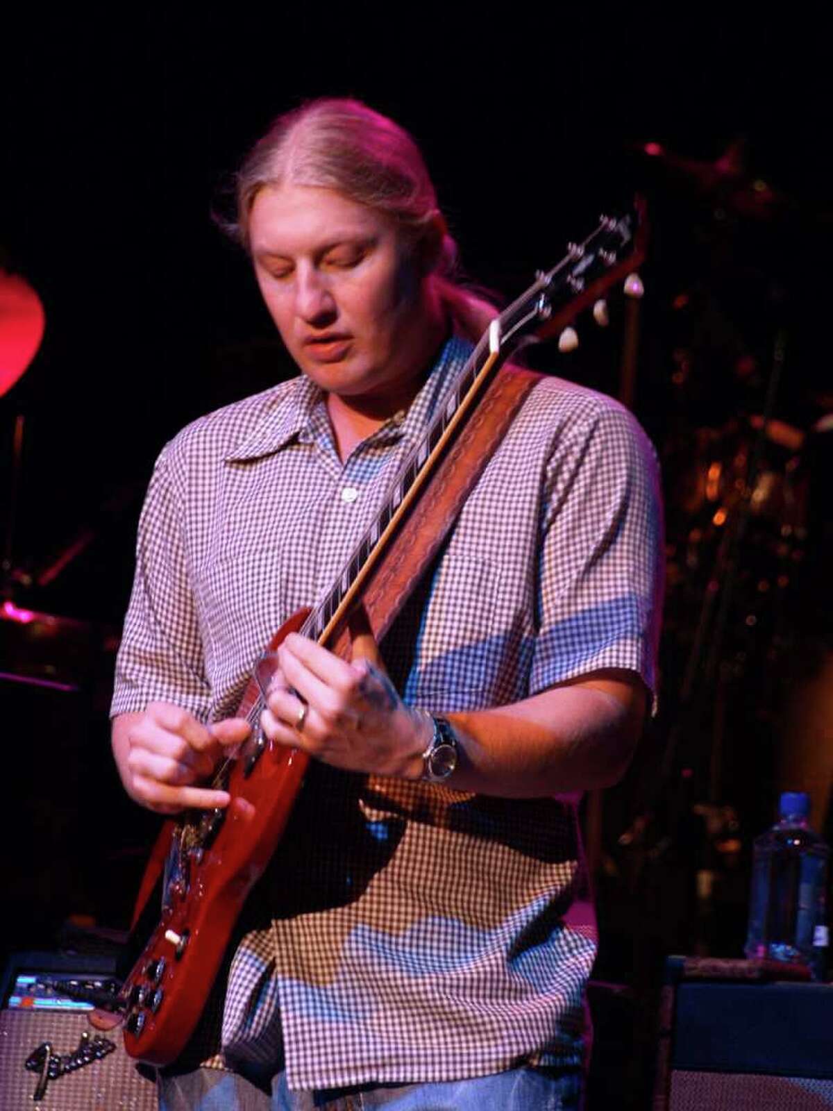 The Tedeschi Trucks Band, a husband-and-wife band made up of Derek Trucks, a Grammy-winning blues guitarist and member of the Allman Brothers, and Susan Tedeschi, a critically acclaimed soul singer who has opened for the Rolling Stones and John Mellencamp, will headline a $3,000-a-head fundraiser June 18 at the Belle Haven Club, according to the event’s invitation.