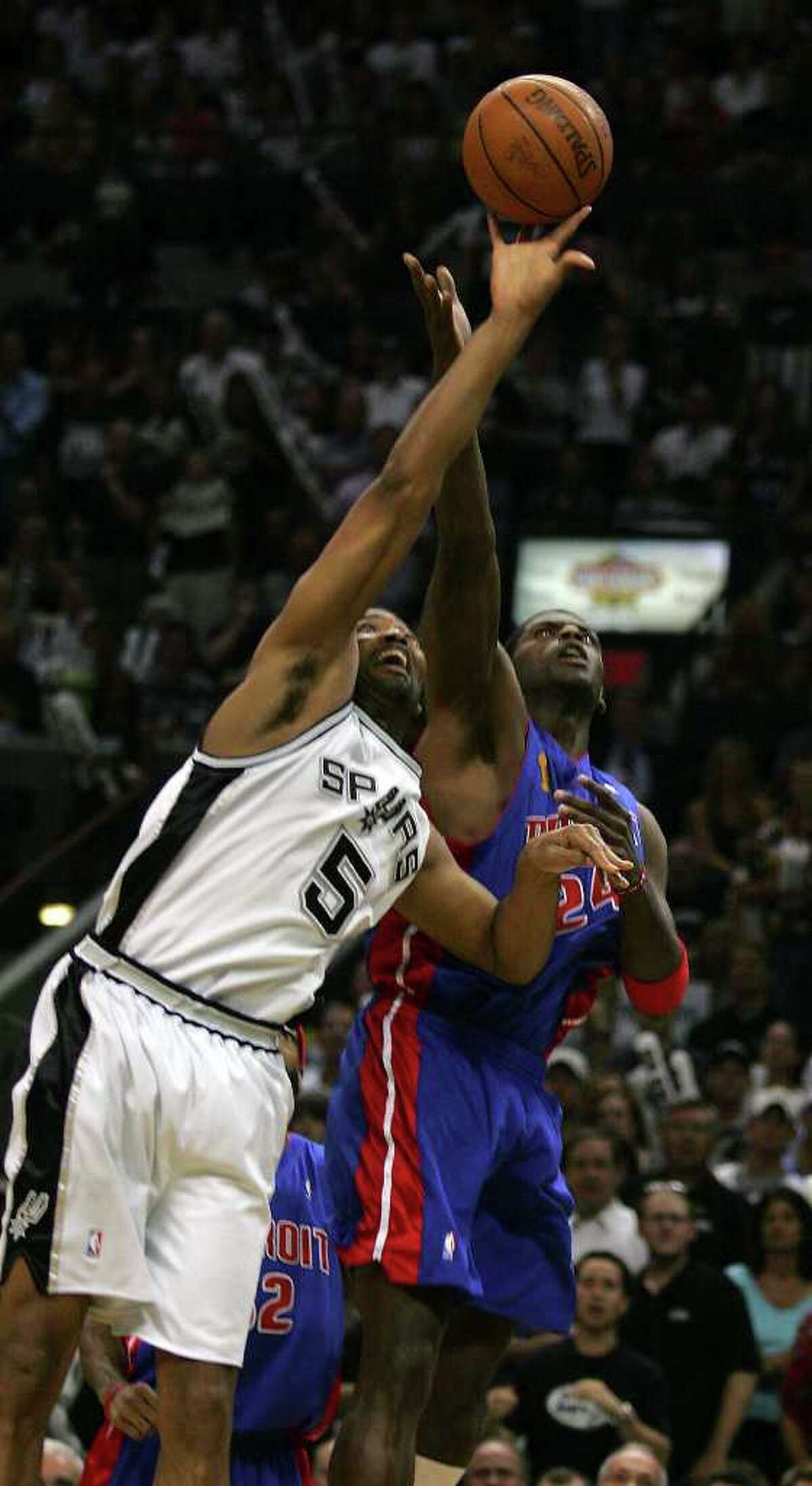 Robert Horry to Spurs fans 'Be happy' for all those titles