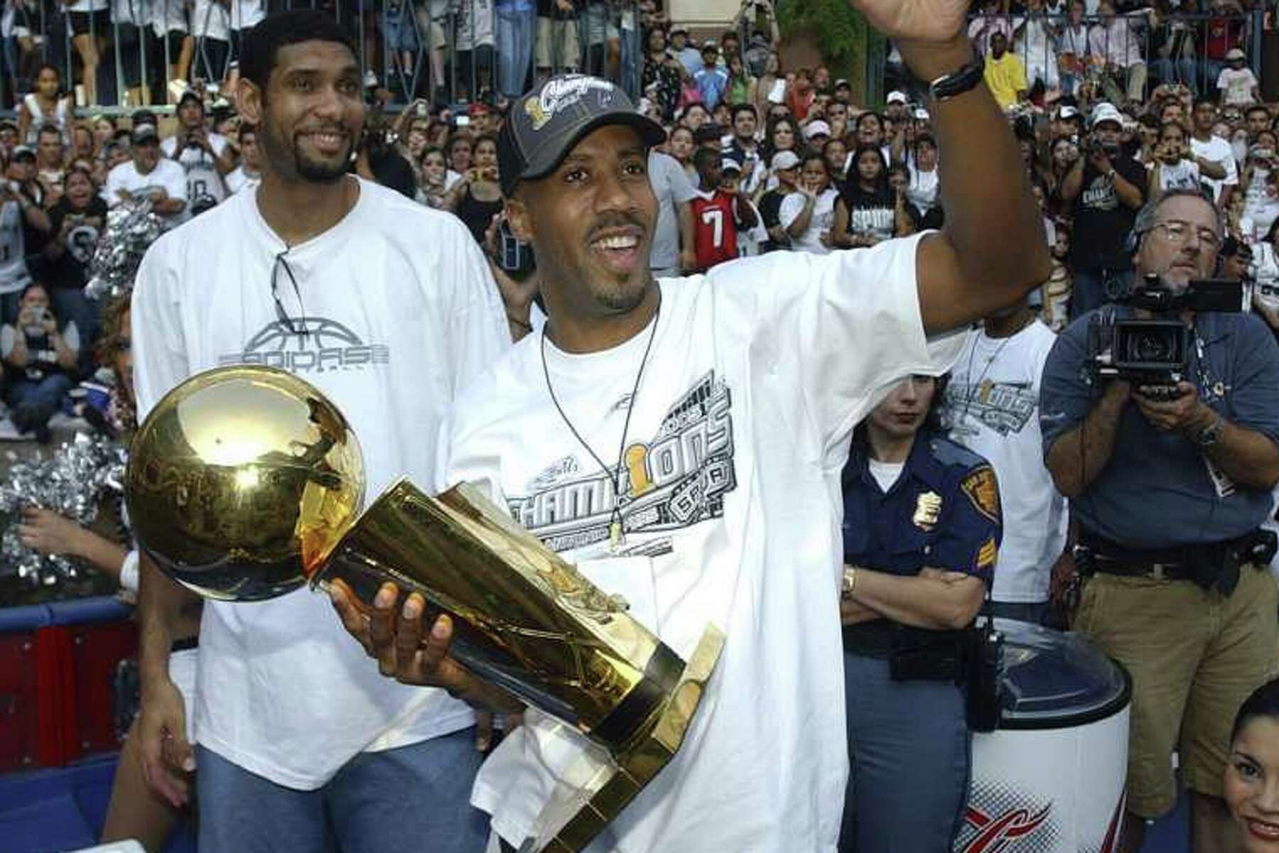 Former Spur Bruce Bowen hired as basketball coach at Cornerstone