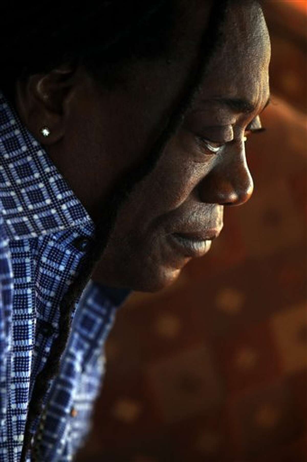 E Street Band sax player Clarence Clemons dies E Street Band sax player Clarence Clemons dies