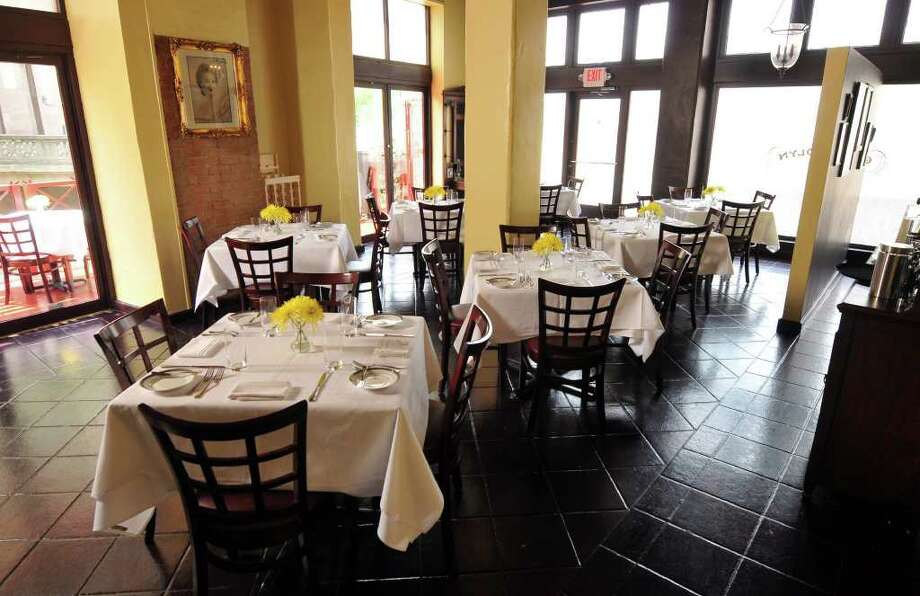 Critics Choice Best New Restaurant Gwendolyn San A Relaxed Respectful Atmosphere Sets The Stage For Crisp Clean Flavors Of
