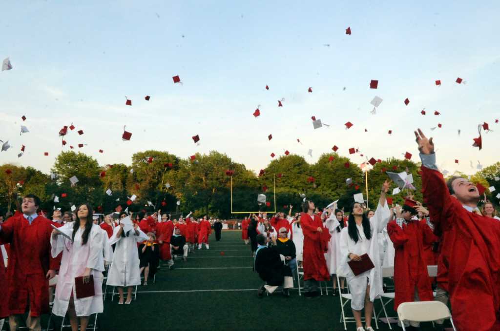 Greenwich High celebrates 142nd graduation