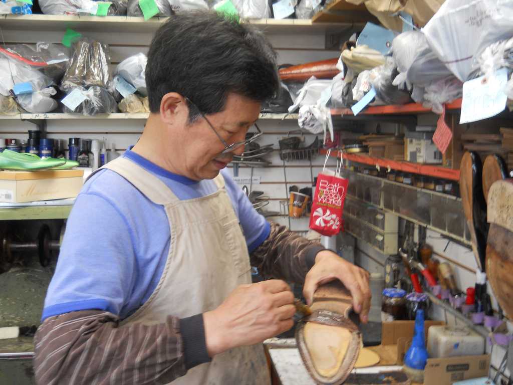 Sole-itary: Few shoe repair experts 