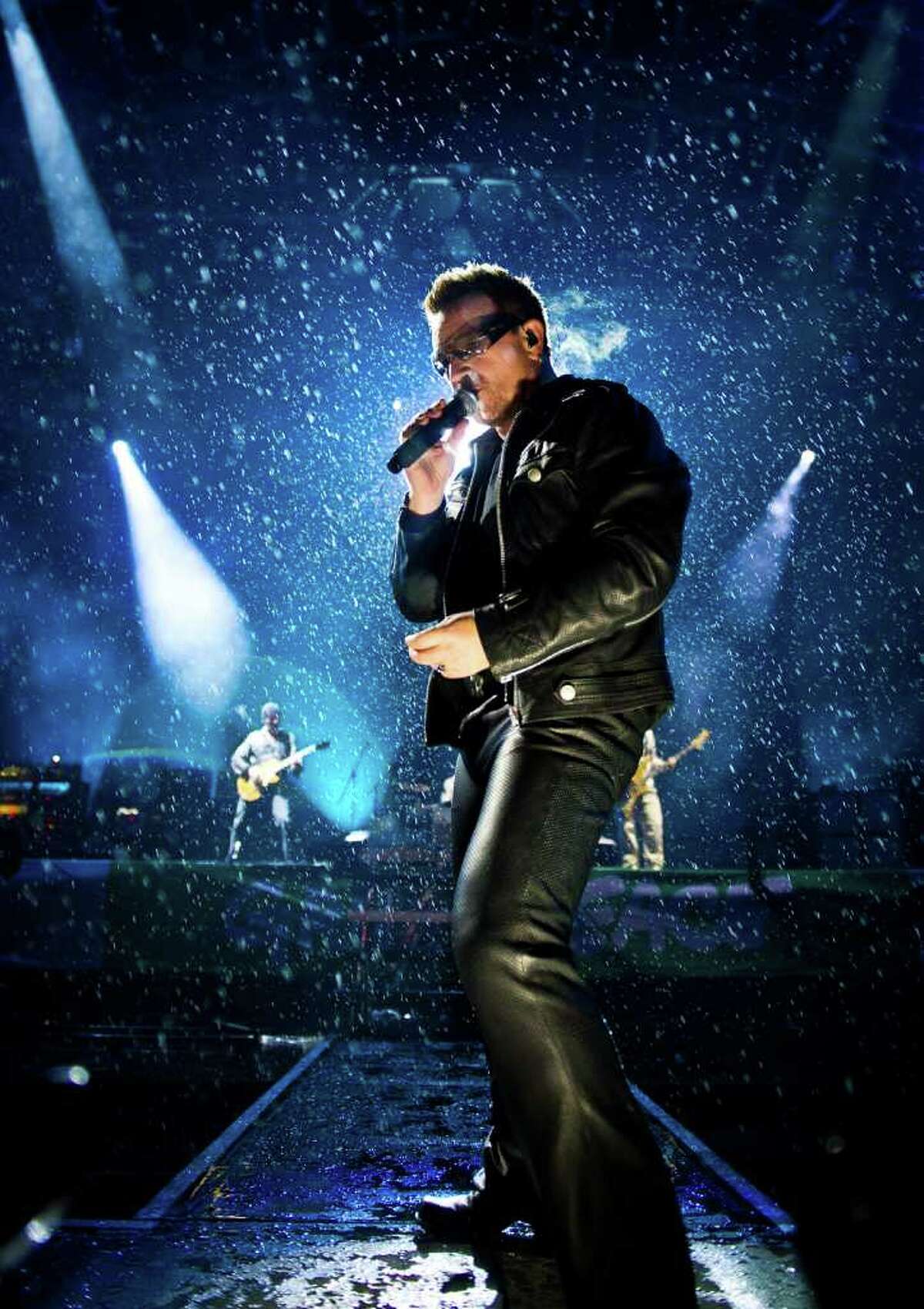 GLASTONBURY, ENGLAND - JUNE 24: Bono of U2 performs live on the pyramid stage during the Glastonbury Festival at Worthy Farm, Pilton on June 24, 2011 in Glastonbury, England. (Photo by Ian Gavan/Getty Images)