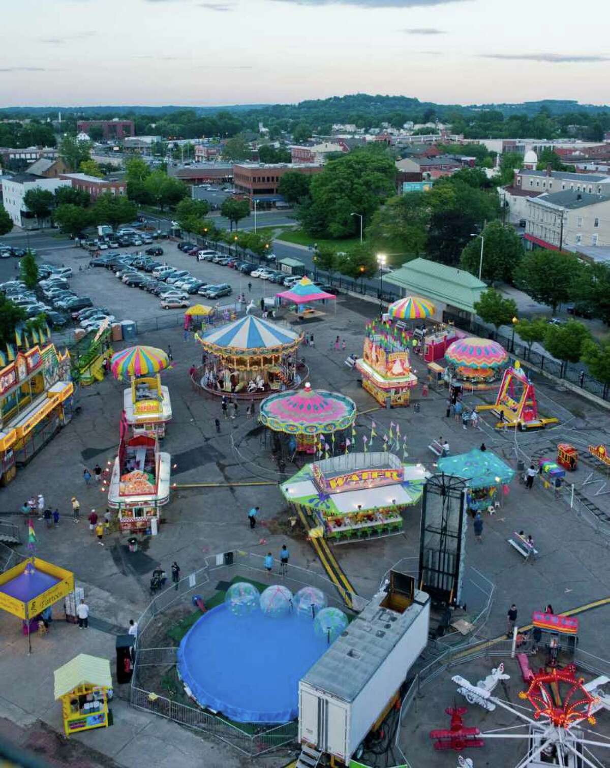 Step right up Carnival days continue in Danbury