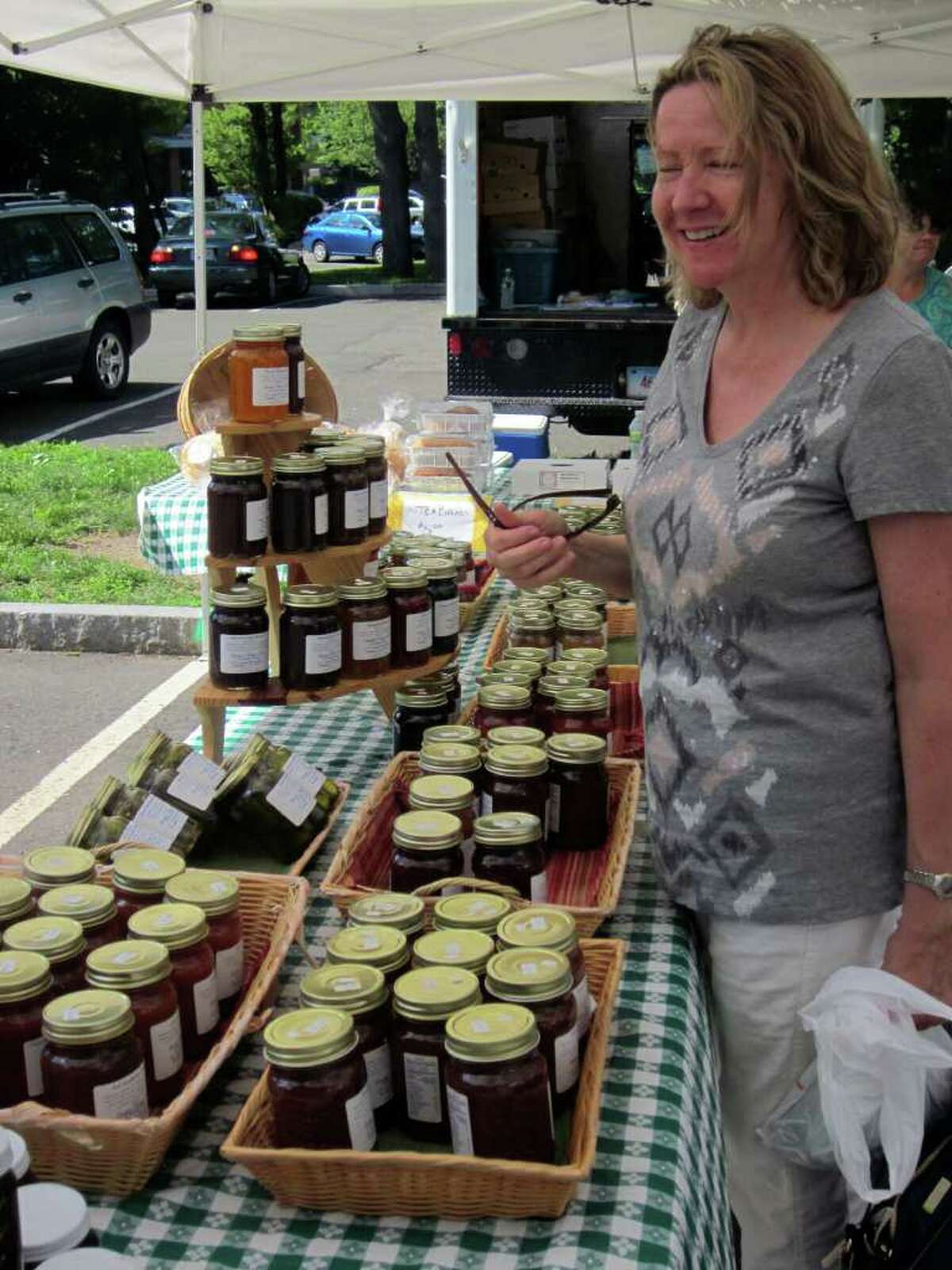 Darien Farmers Market underway