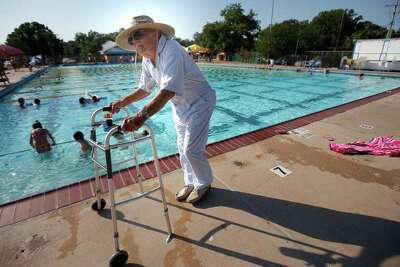 New Braunfels Swim Coach A Big Influence After 50 Years