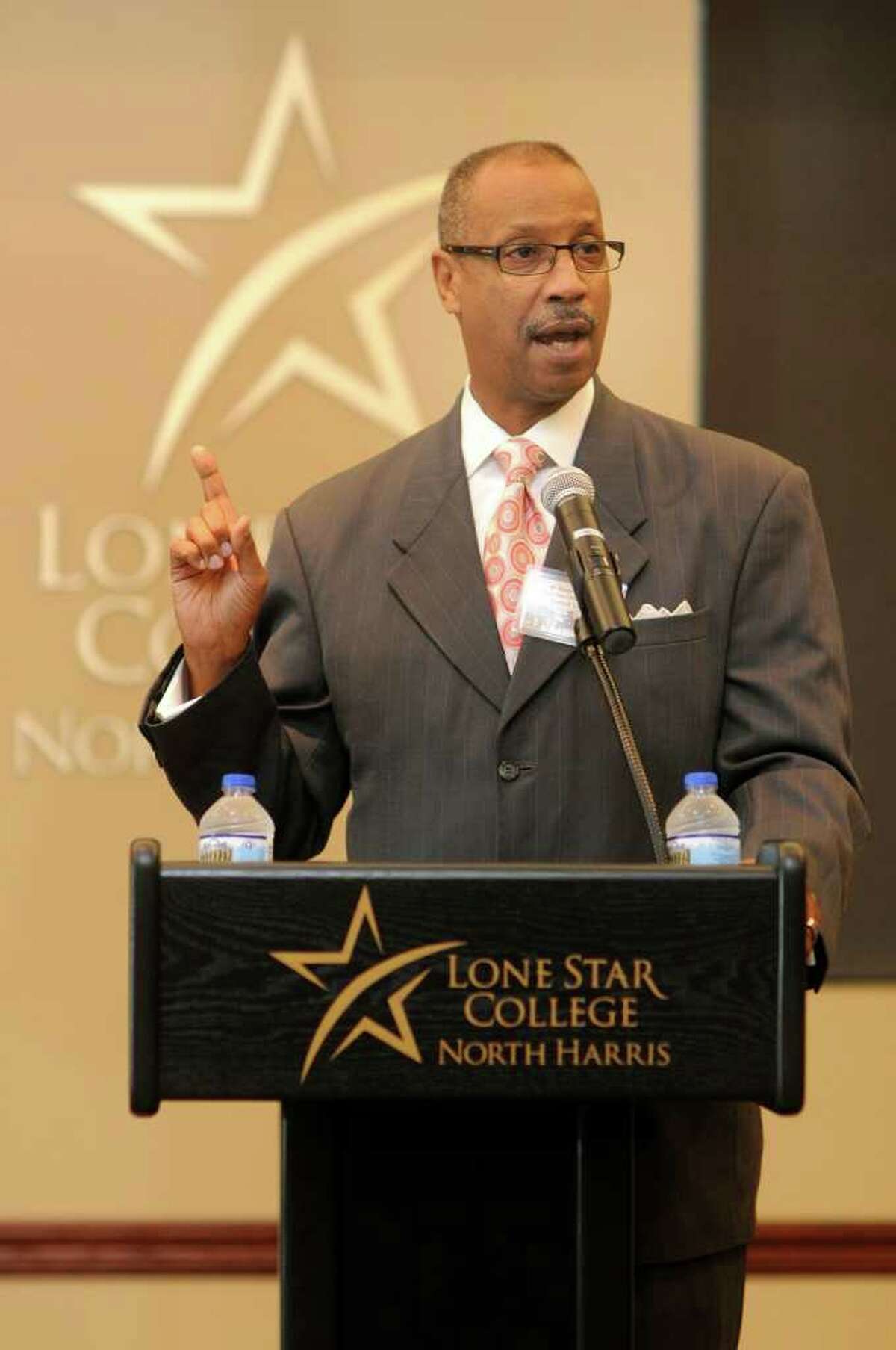 Randy Bates, Chair, LSCS Board of Trustees, makes his remarks during the opening ceremony for the Lone Star College - North Harris new Student Services Building. Freelance photo by Jerry Baker
