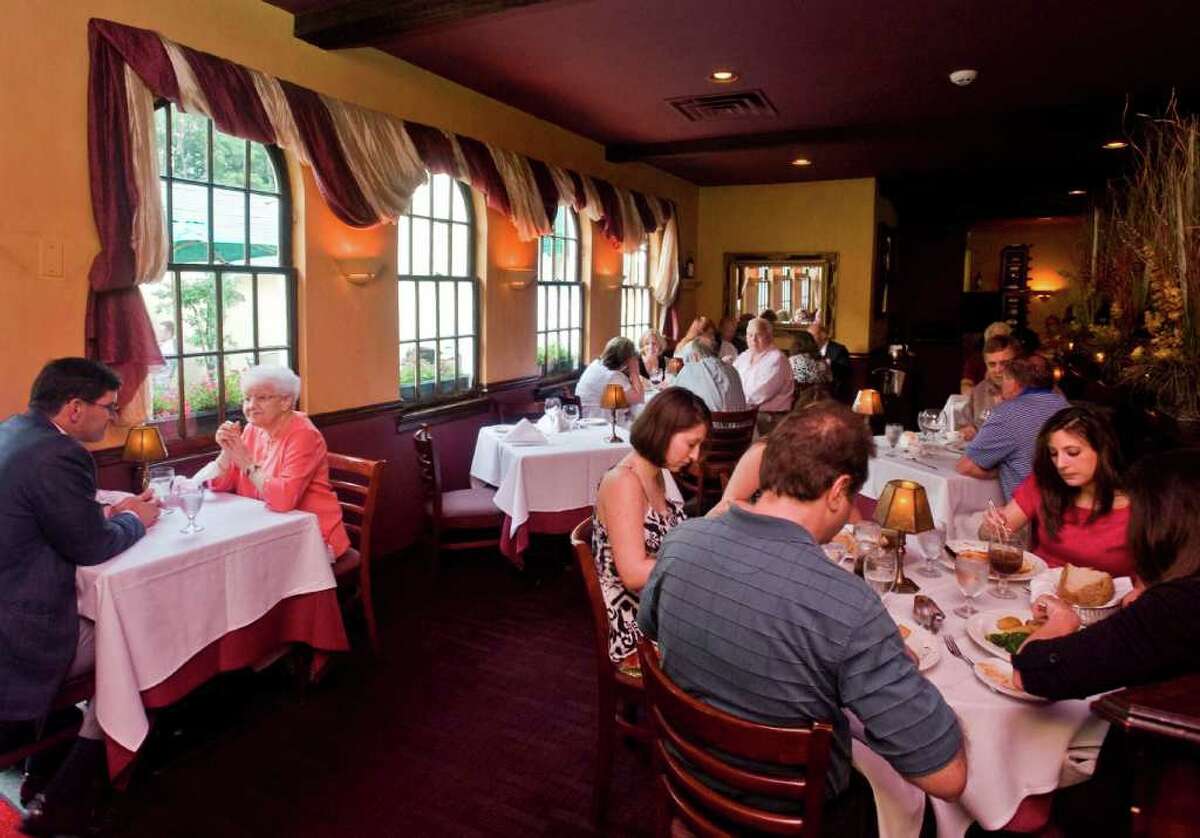 Rraci's Restaurant is an excellent choice for fine Italian dining