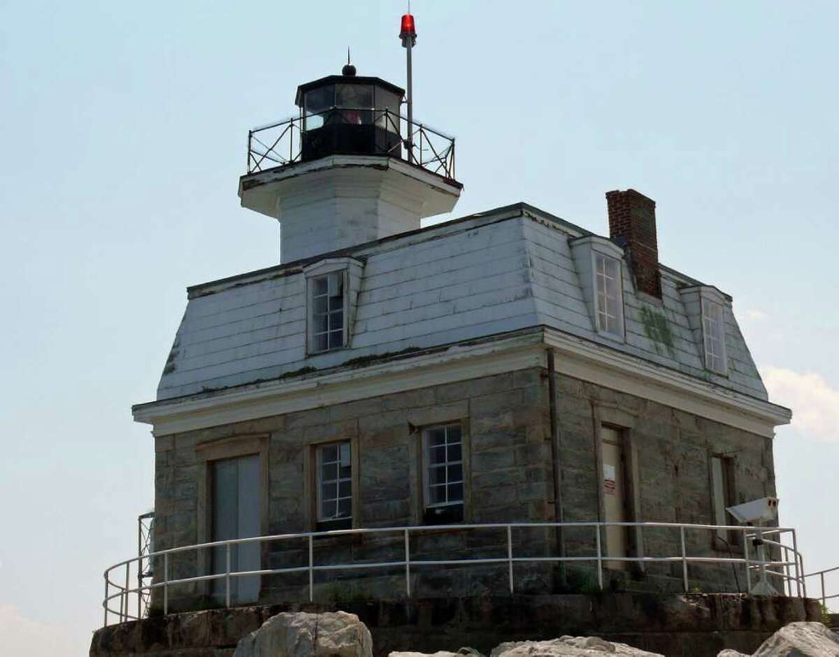 Fairfield relaunches effort to win Penfield Lighthouse