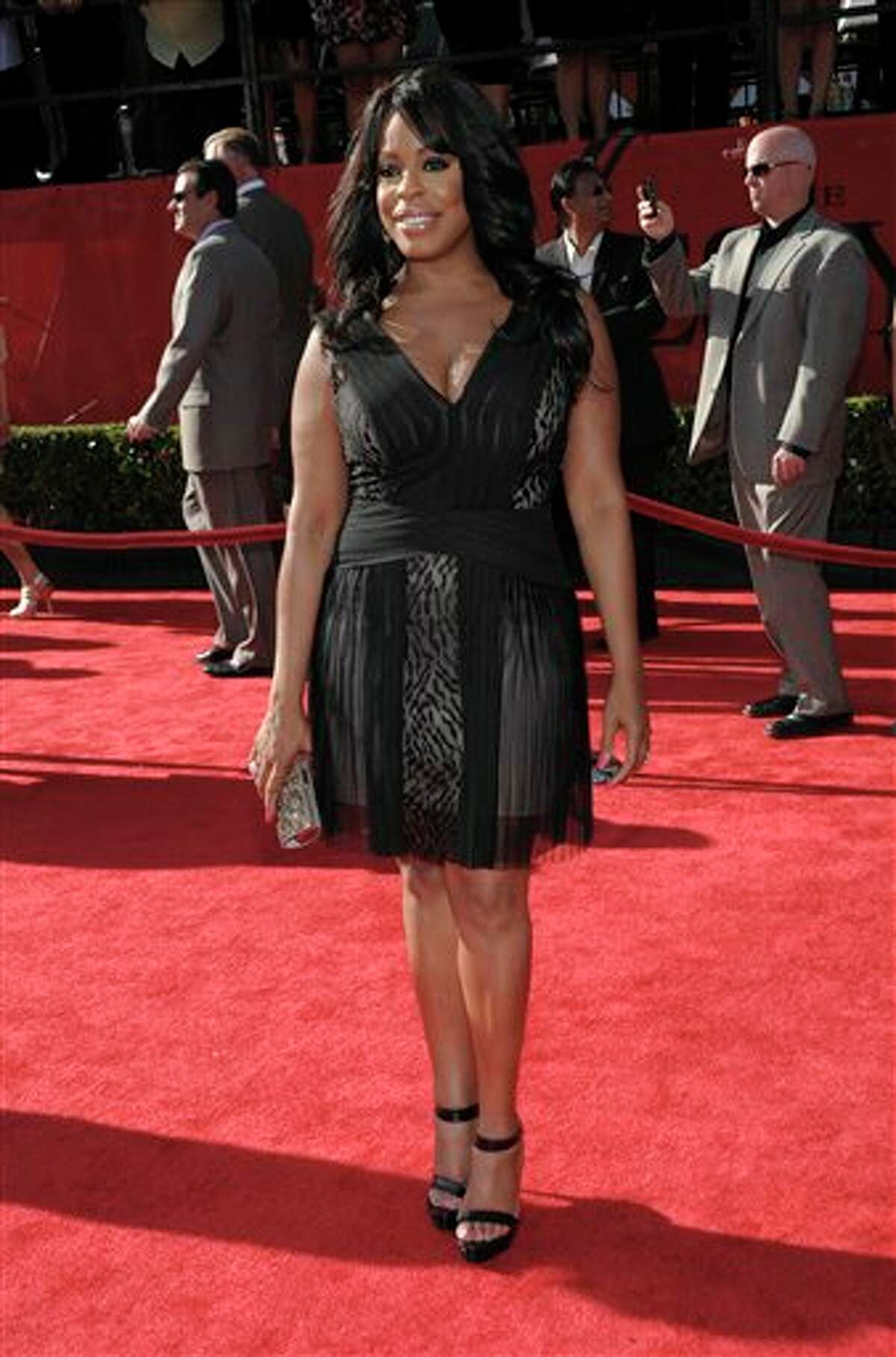 Comedian Niecy Nash arrives at the ESPY awards on Wednesday, July 13, 2011, in Los Angeles. (AP Photo/Dan Steinberg)