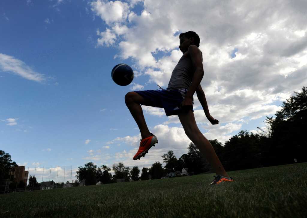 Pickup soccer is the perfect relationship for the commitmentphobic