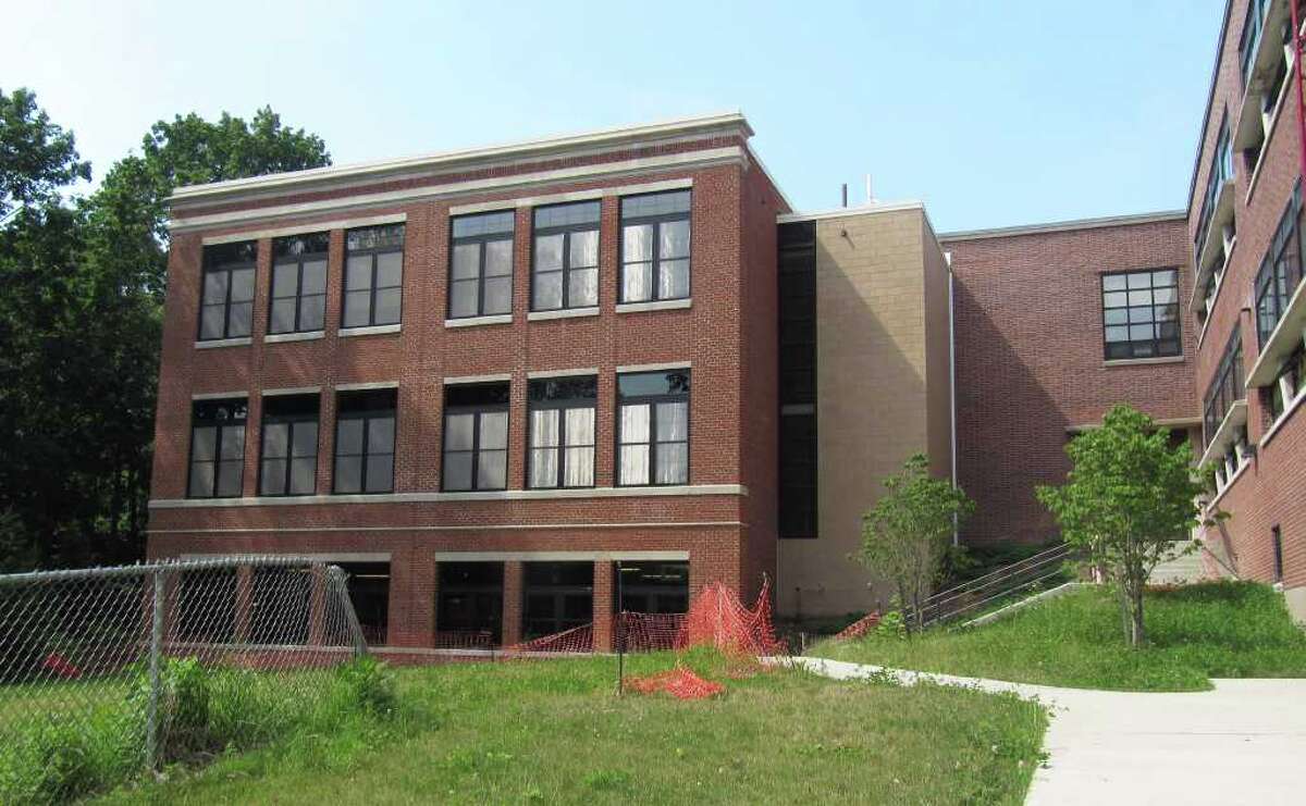 Making the grade Stratfield School project ready to wrap