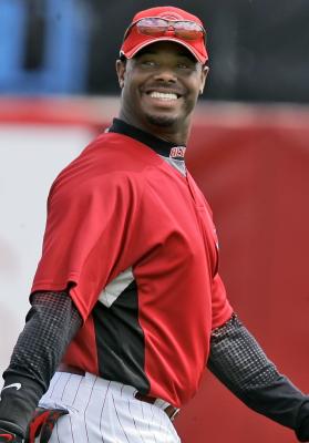 April 15, 1997: Ken Griffey Jr. wears number 42 to honor Jackie Robinson on  50th anniversary – Society for American Baseball Research