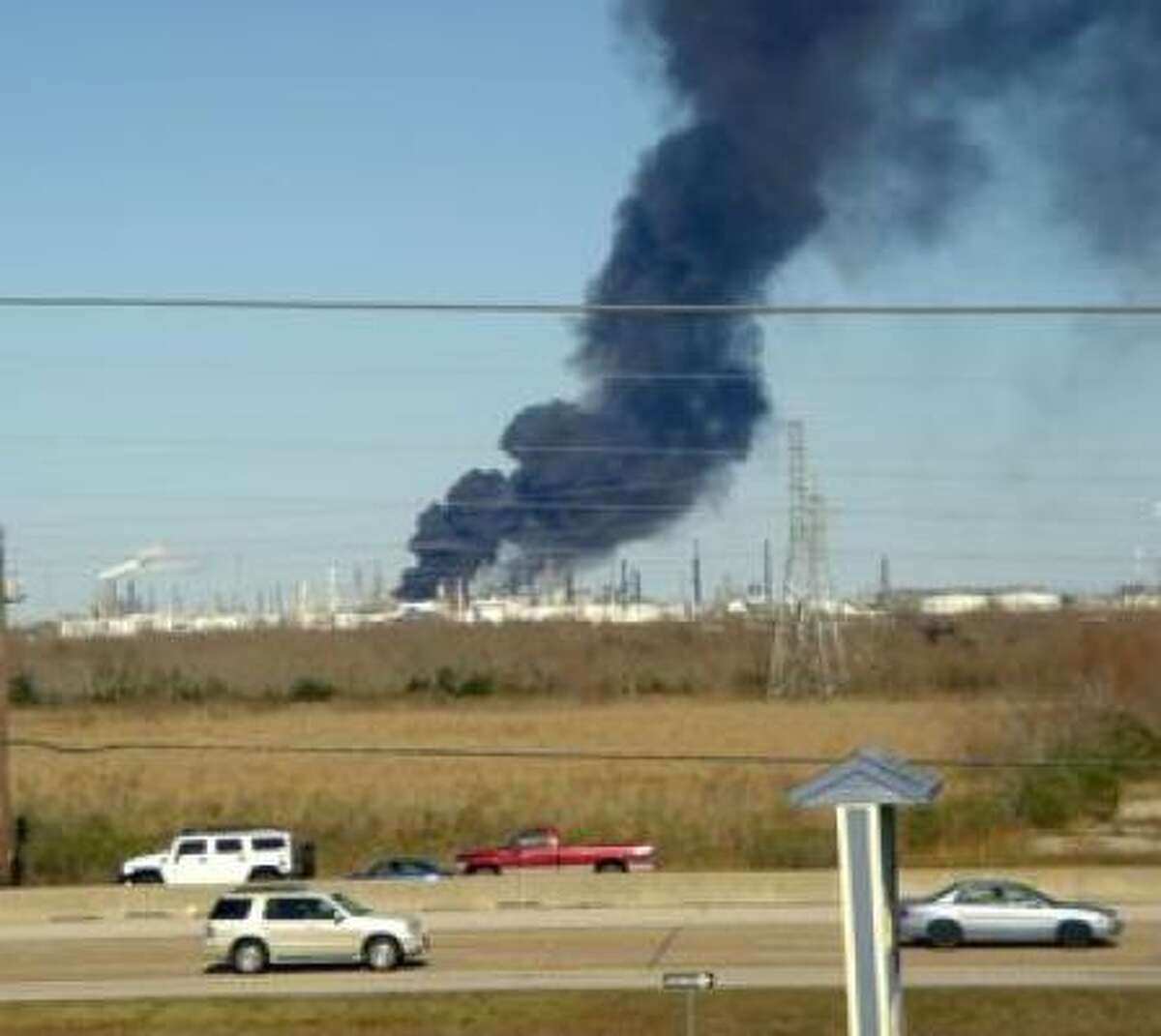 Texas City refinery fire halted; worker hurts knee