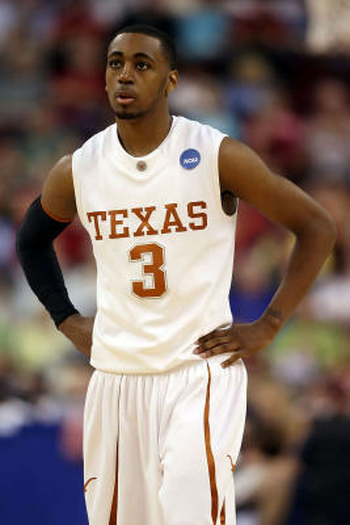 Texas guard A.J. Abrams he will withdraw his name from the NBA draft and return to the Longhorns next season.
