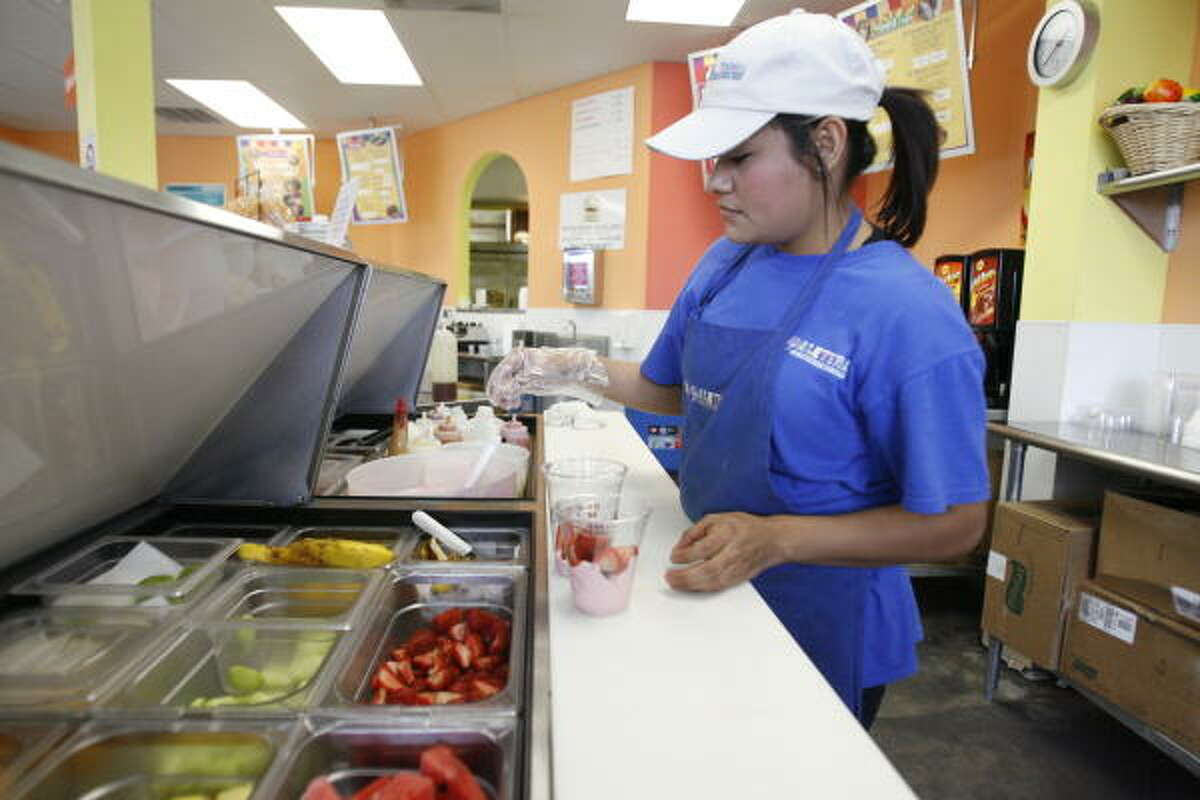 La Paletera chain's cool treats cater to Hispanics