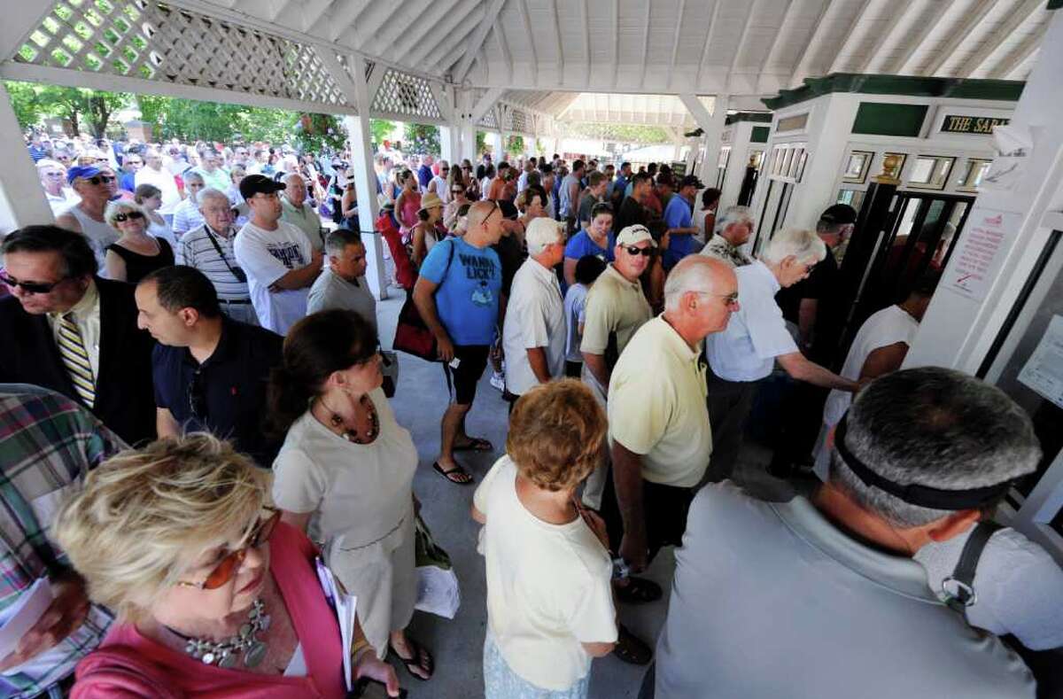 Photos Opening Day At The Saratoga Race Course