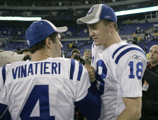 Vinatieri kicks Colts past Ravens, into AFC title game