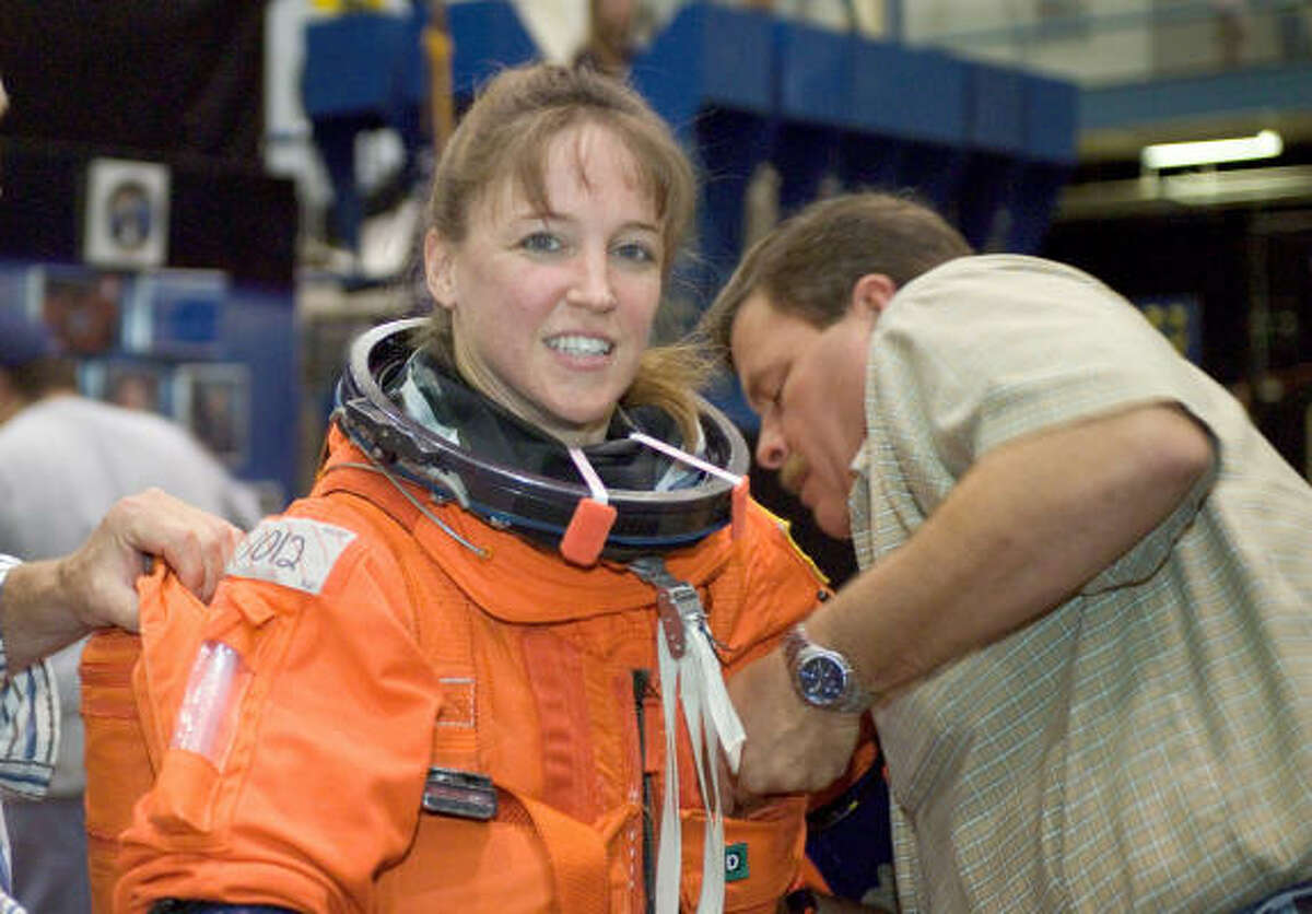 Astronaut won't face attempted murder charge