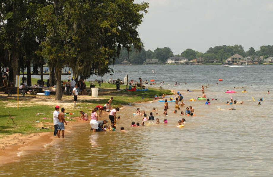 Businesses on Lake Conroe hope for busy season Houston Chronicle