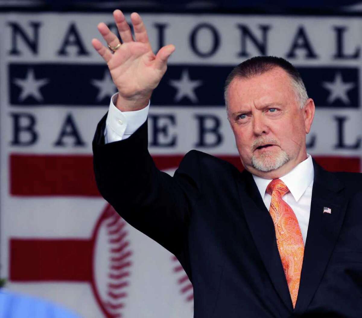 Minnesota Twins fans watch former Twins pitcher Bert Blyleven speak via  video from his induction into the National Baseball Hall of Fame during a  ceremony in Copperstown N.Y., before a baseball game