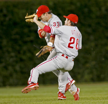 When Phillies' Aaron Rowand Broke His Nose Running Into Outfield