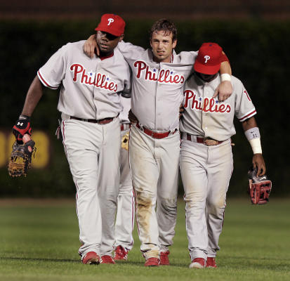 When Phillies' Aaron Rowand Broke His Nose Running Into Outfield