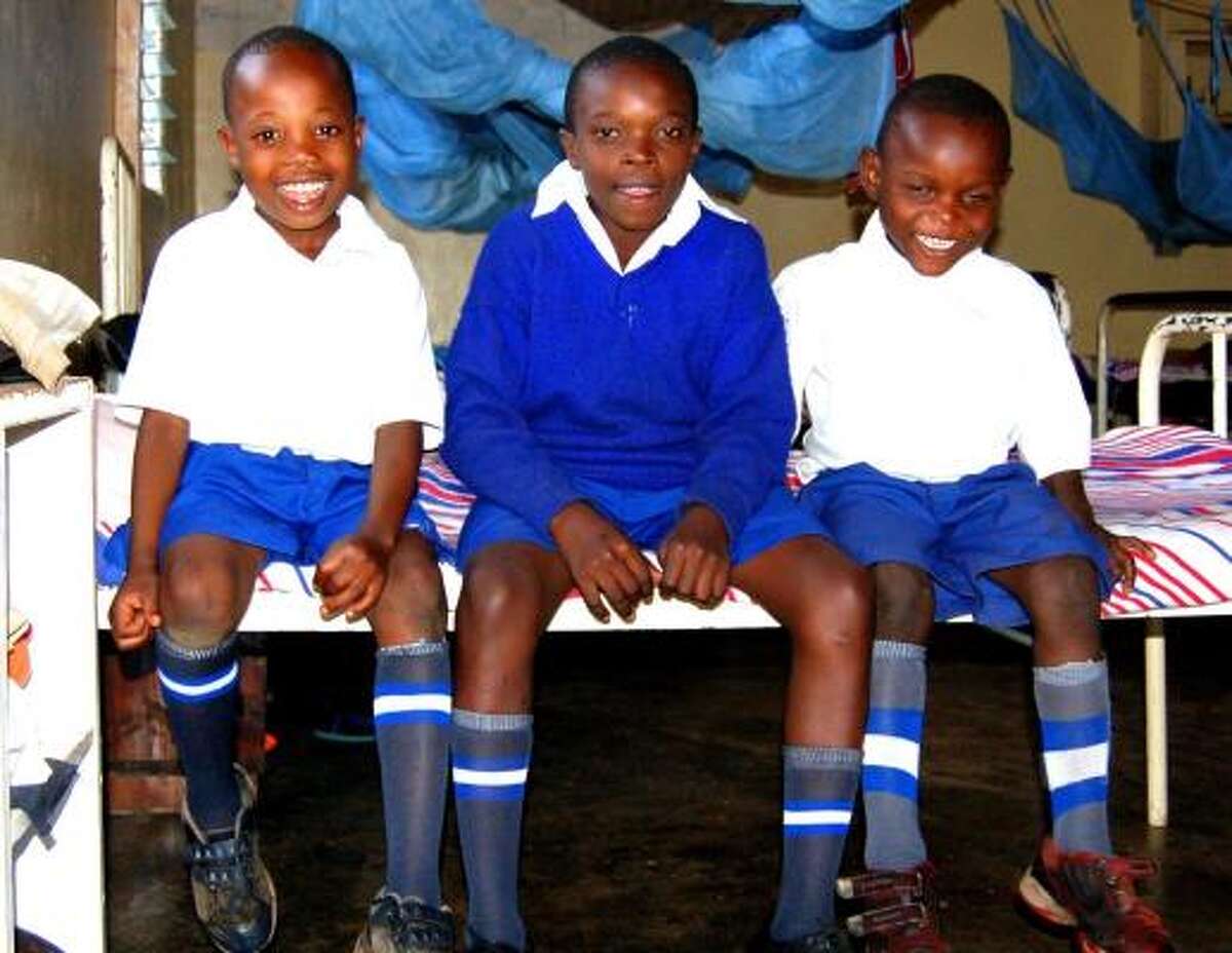 Galveston residents help those left orphaned by AIDS