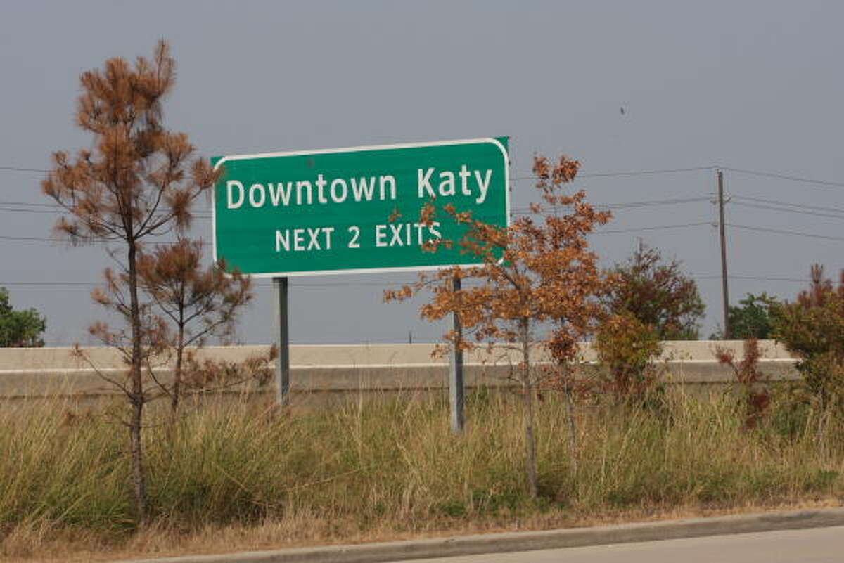 Kemah Why are my pine trees dying?