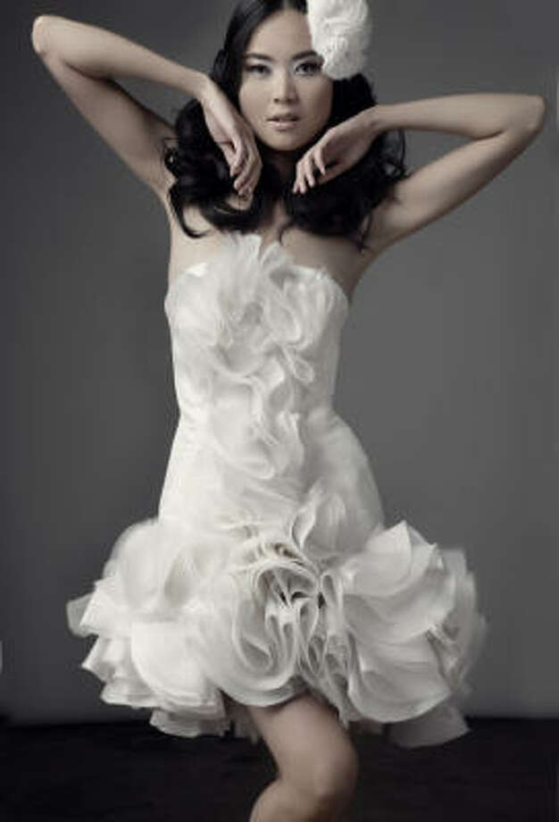 The Huntress Chloe Dao Says I Do To Bridal Fashion Houston Chloe Dao S New Bridal Collection Includes This Elaborate Short Strapless Dress Called The Rayna