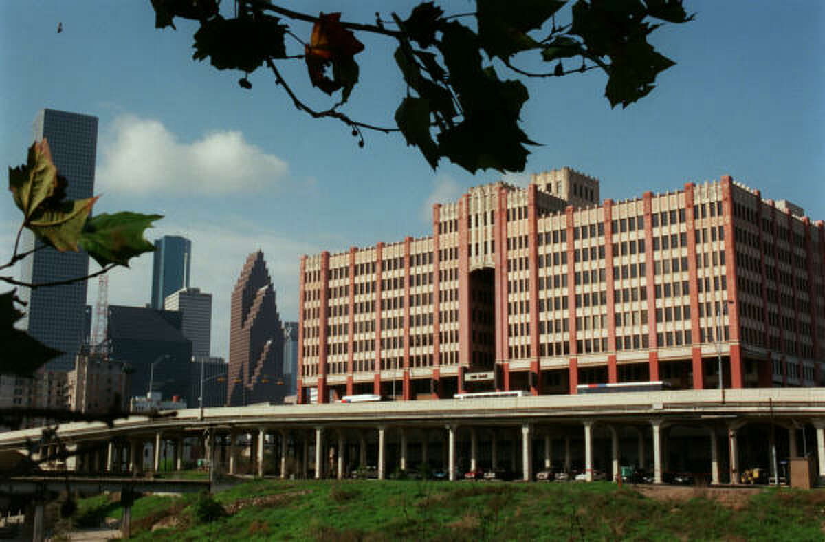 The University of Houston-Downtown's One Main Building dominates downtown's northern edge. 