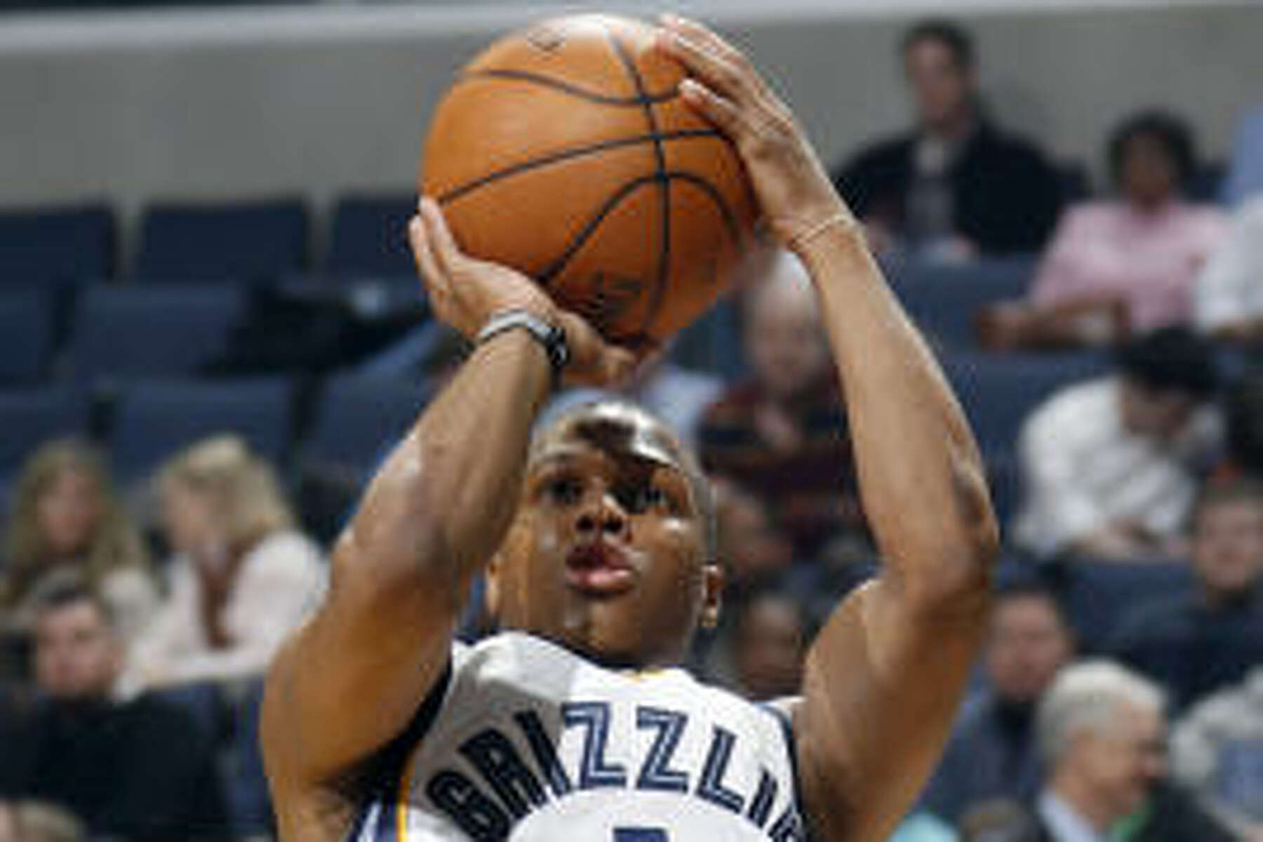 Houston Rockets guard Kyle Lowry (7) takes a shot in front of