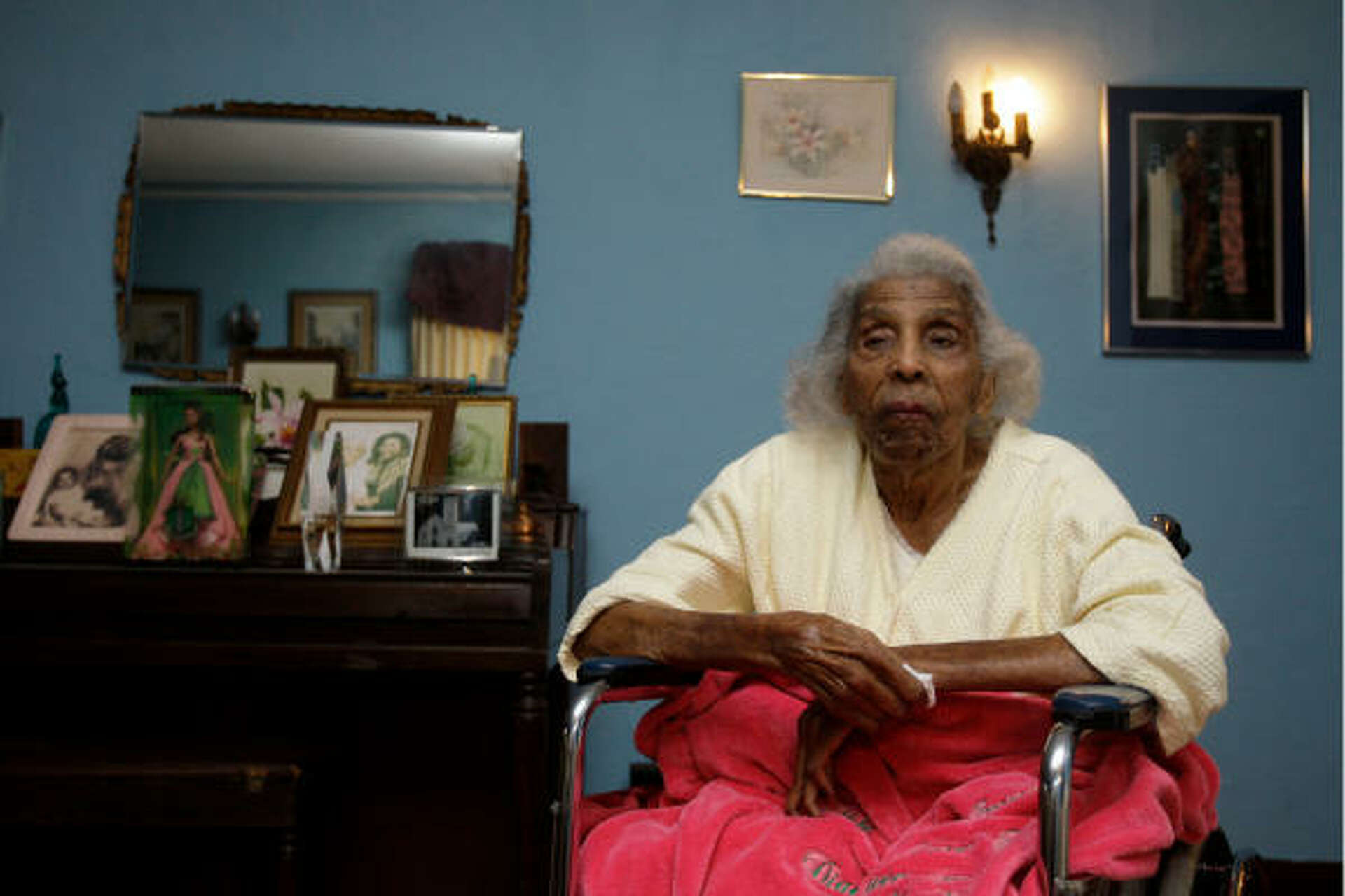Longtime HISD educator Hazel Young dies at 103